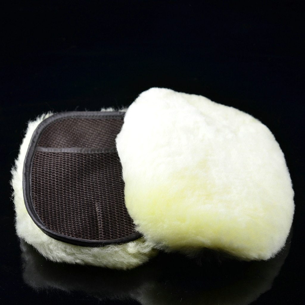 Plush Cleaning Glove
